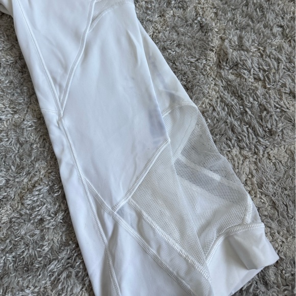 Lululemon Mesh Crop Leggings - Picture 9 of 11